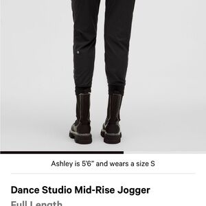 Lululemon dance studio pants size 6